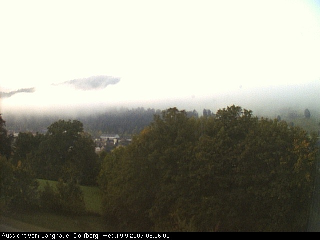 Webcam-Bild: Aussicht vom Dorfberg in Langnau 20070919-080500