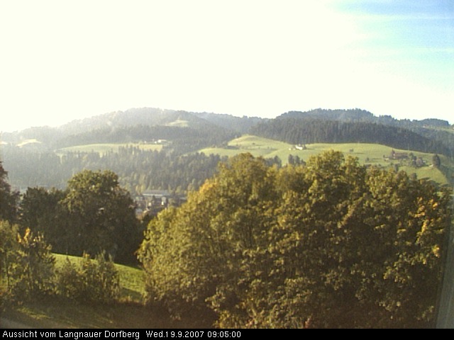 Webcam-Bild: Aussicht vom Dorfberg in Langnau 20070919-090500