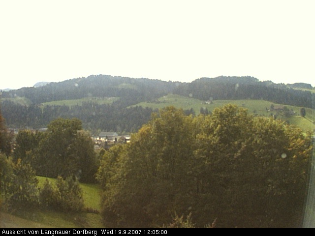 Webcam-Bild: Aussicht vom Dorfberg in Langnau 20070919-120500