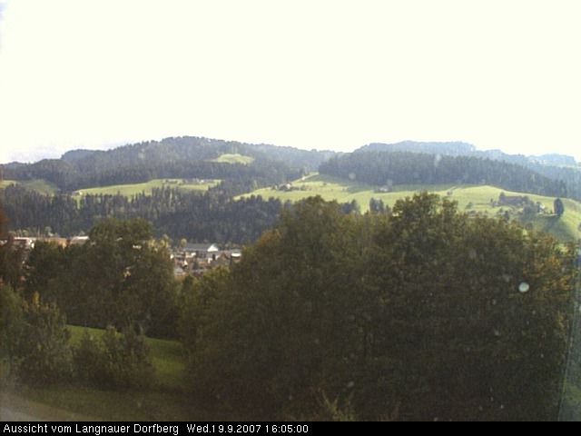 Webcam-Bild: Aussicht vom Dorfberg in Langnau 20070919-160500