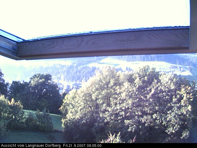 Webcam-Bild: Aussicht vom Dorfberg in Langnau 20070921-080500