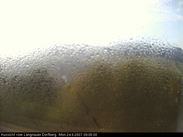 Webcam-Bild: Aussicht vom Dorfberg in Langnau 20070924-090500
