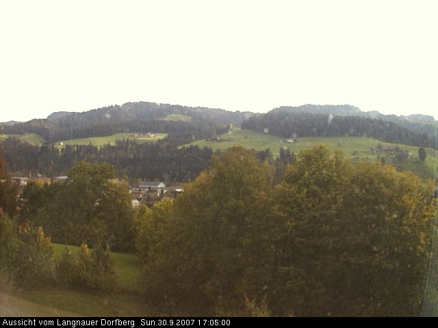 Webcam-Bild: Aussicht vom Dorfberg in Langnau 20070930-170500