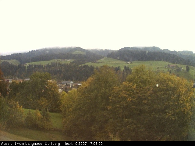 Webcam-Bild: Aussicht vom Dorfberg in Langnau 20071004-170500