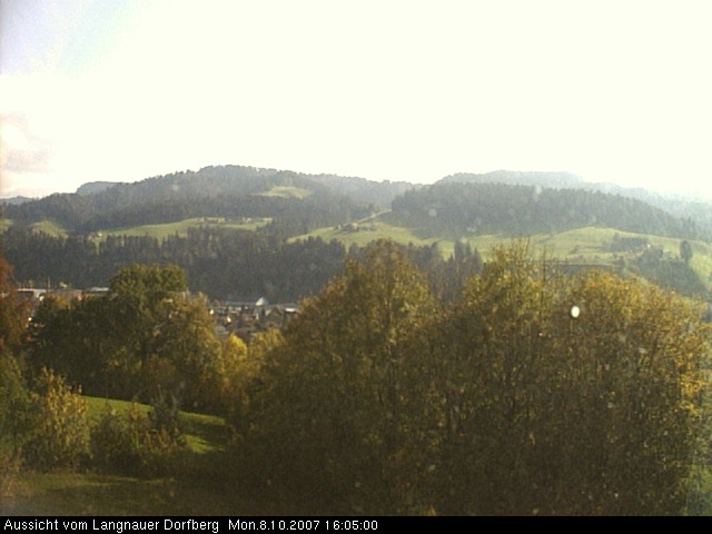 Webcam-Bild: Aussicht vom Dorfberg in Langnau 20071008-160500