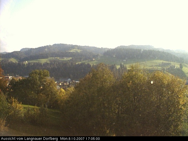 Webcam-Bild: Aussicht vom Dorfberg in Langnau 20071008-170500