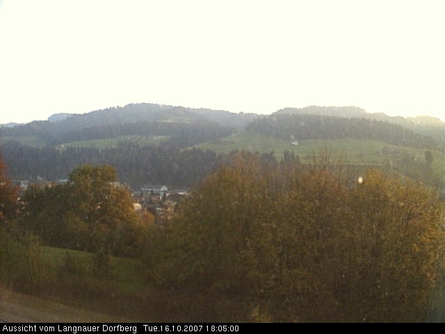 Webcam-Bild: Aussicht vom Dorfberg in Langnau 20071016-180500