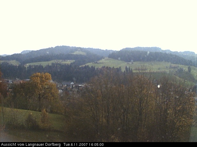 Webcam-Bild: Aussicht vom Dorfberg in Langnau 20071106-160500