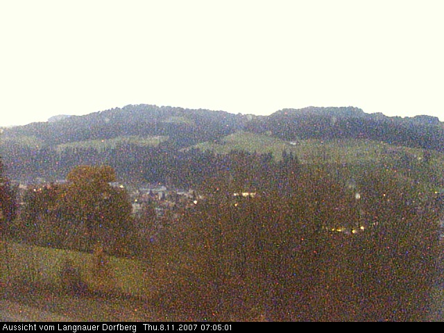 Webcam-Bild: Aussicht vom Dorfberg in Langnau 20071108-070500