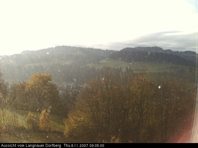 Webcam-Bild: Aussicht vom Dorfberg in Langnau 20071108-090500