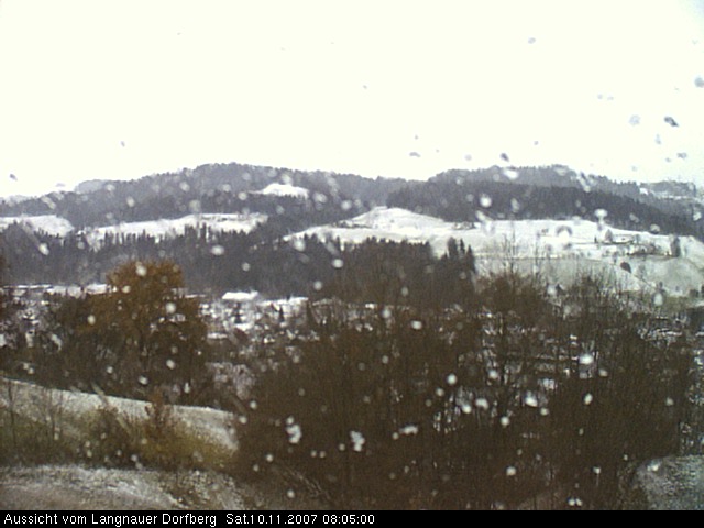 Webcam-Bild: Aussicht vom Dorfberg in Langnau 20071110-080500