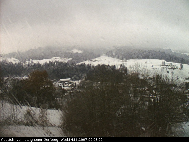 Webcam-Bild: Aussicht vom Dorfberg in Langnau 20071114-090500