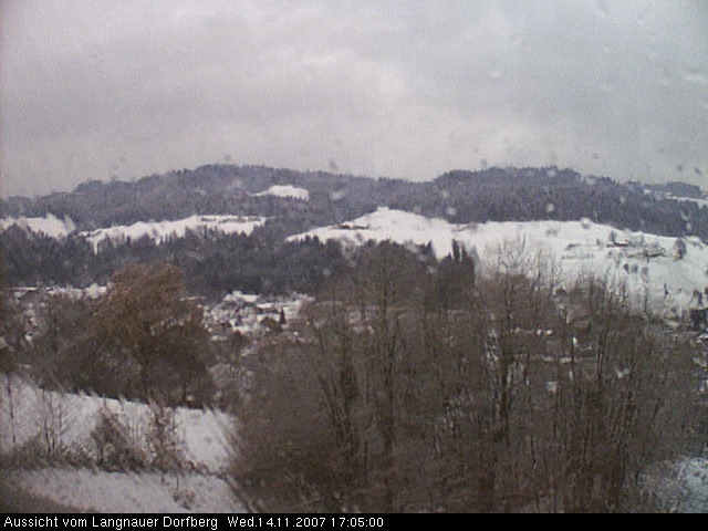 Webcam-Bild: Aussicht vom Dorfberg in Langnau 20071114-170500