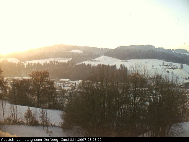 Webcam-Bild: Aussicht vom Dorfberg in Langnau 20071118-080500