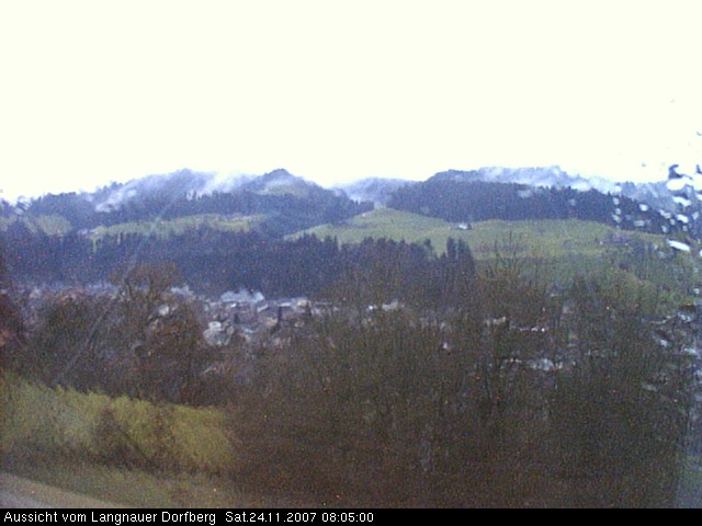 Webcam-Bild: Aussicht vom Dorfberg in Langnau 20071124-080500