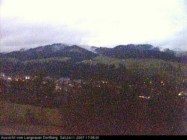 Webcam-Bild: Aussicht vom Dorfberg in Langnau 20071124-170500