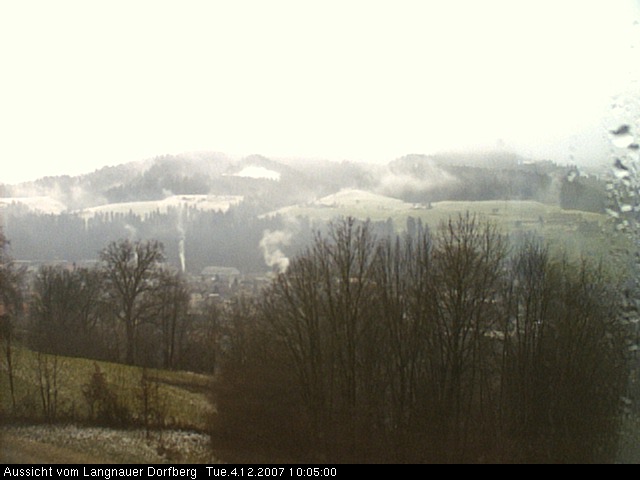 Webcam-Bild: Aussicht vom Dorfberg in Langnau 20071204-100500