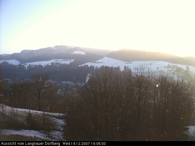Webcam-Bild: Aussicht vom Dorfberg in Langnau 20071219-160500