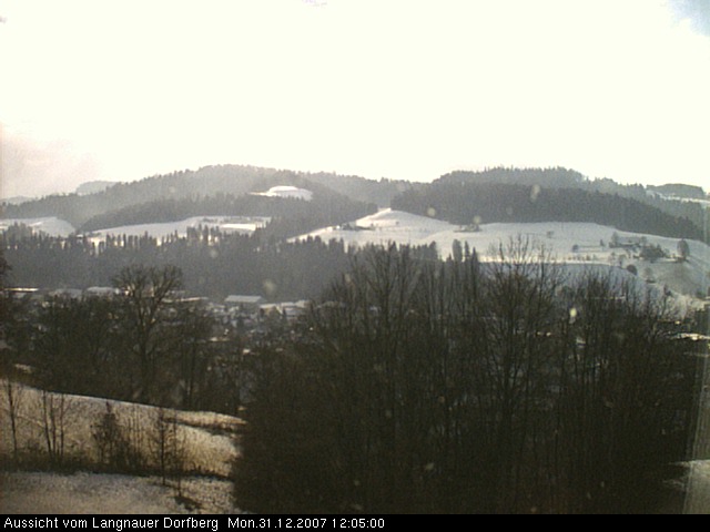 Webcam-Bild: Aussicht vom Dorfberg in Langnau 20071231-120500