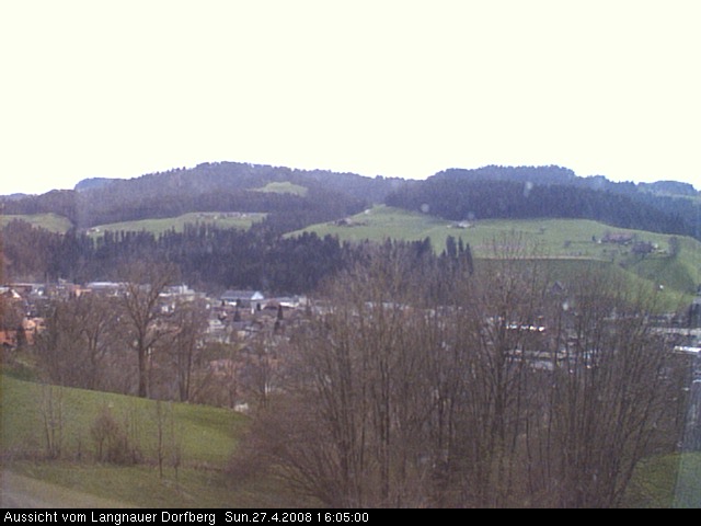 Webcam-Bild: Aussicht vom Dorfberg in Langnau 20080427-160500