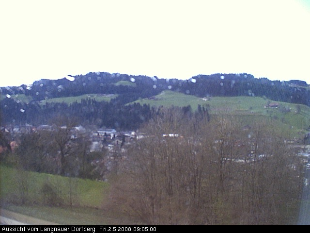 Webcam-Bild: Aussicht vom Dorfberg in Langnau 20080502-090500