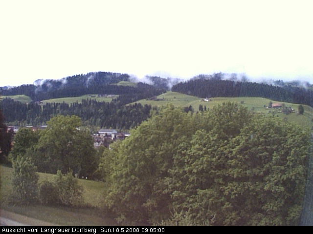 Webcam-Bild: Aussicht vom Dorfberg in Langnau 20080518-090500