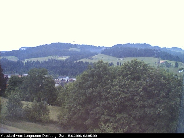 Webcam-Bild: Aussicht vom Dorfberg in Langnau 20080615-080500