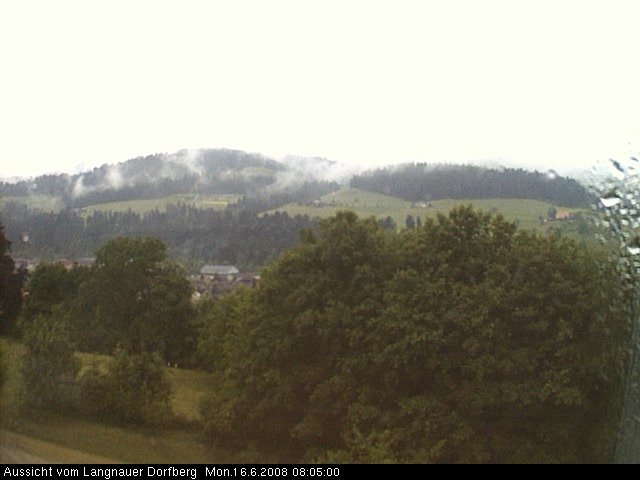 Webcam-Bild: Aussicht vom Dorfberg in Langnau 20080616-080500