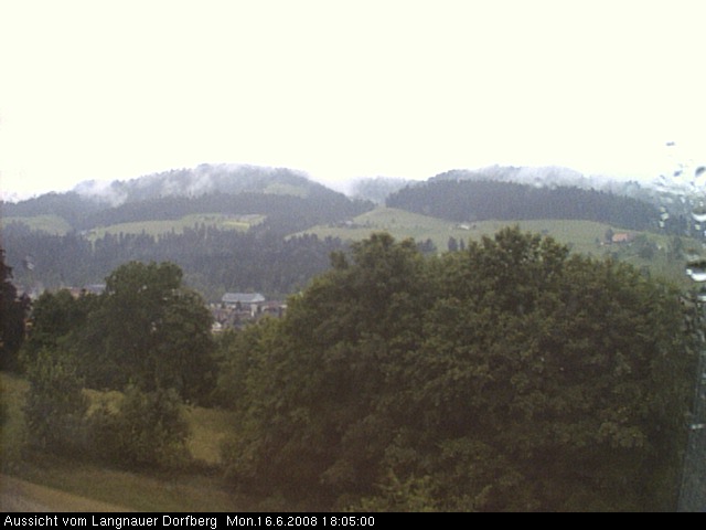 Webcam-Bild: Aussicht vom Dorfberg in Langnau 20080616-180500