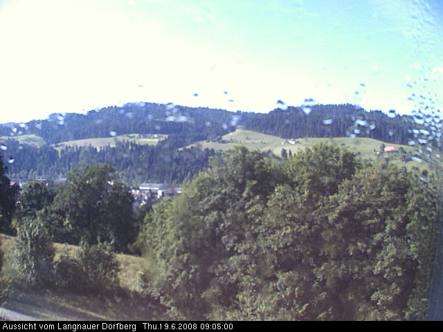 Webcam-Bild: Aussicht vom Dorfberg in Langnau 20080619-090500