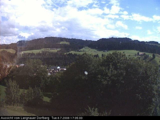 Webcam-Bild: Aussicht vom Dorfberg in Langnau 20080708-170500