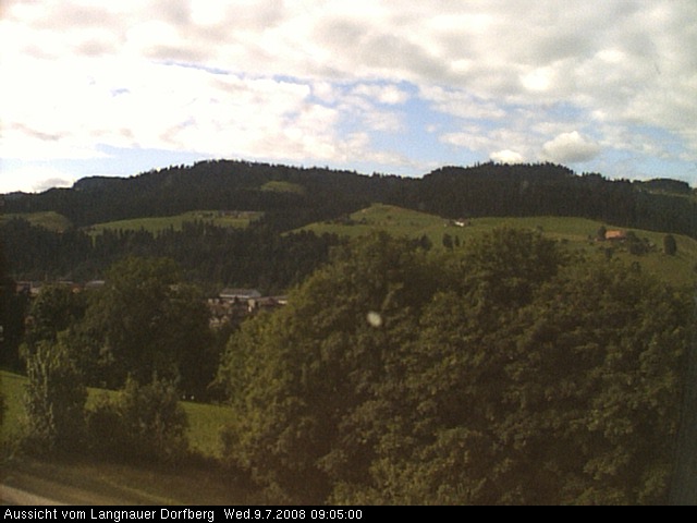 Webcam-Bild: Aussicht vom Dorfberg in Langnau 20080709-090500