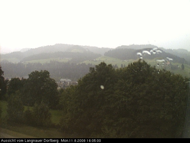 Webcam-Bild: Aussicht vom Dorfberg in Langnau 20080811-160500