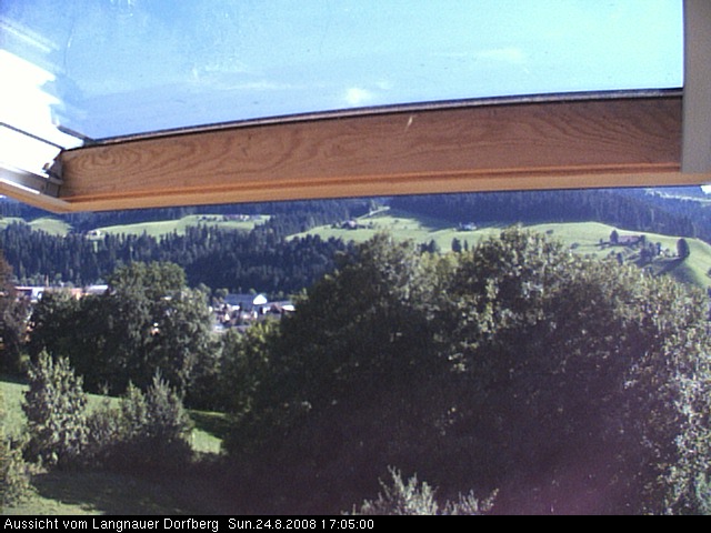 Webcam-Bild: Aussicht vom Dorfberg in Langnau 20080824-170500
