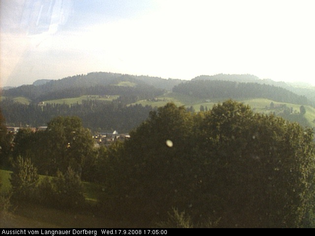 Webcam-Bild: Aussicht vom Dorfberg in Langnau 20080917-170500
