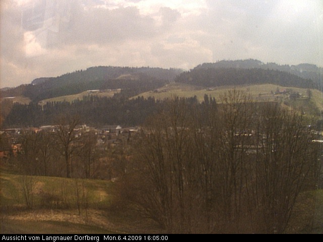 Webcam-Bild: Aussicht vom Dorfberg in Langnau 20090406-160500