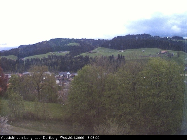 Webcam-Bild: Aussicht vom Dorfberg in Langnau 20090429-180500
