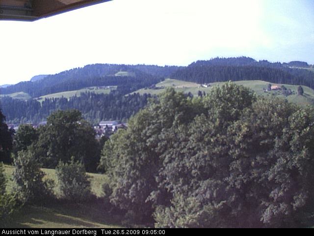 Webcam-Bild: Aussicht vom Dorfberg in Langnau 20090526-090500