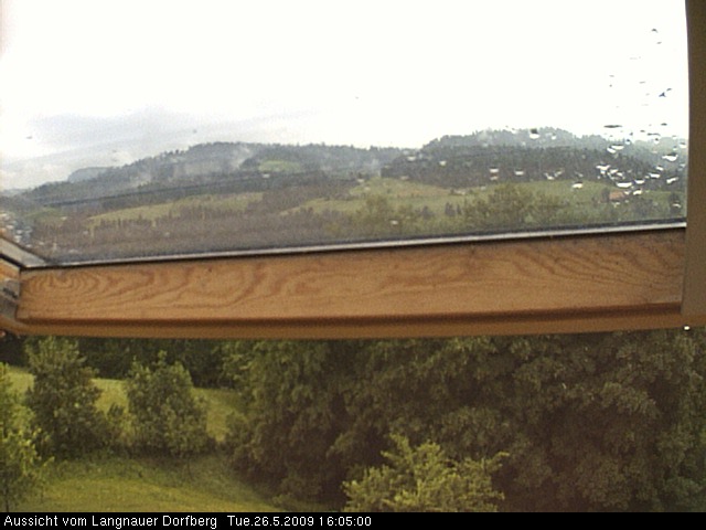Webcam-Bild: Aussicht vom Dorfberg in Langnau 20090526-160500