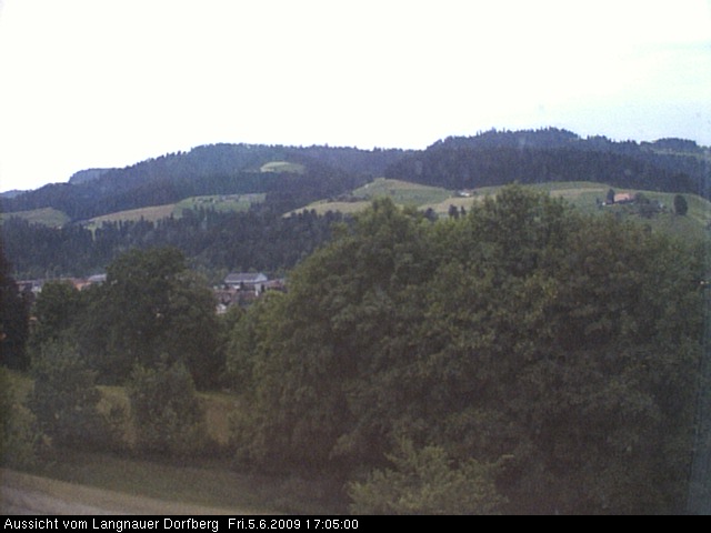 Webcam-Bild: Aussicht vom Dorfberg in Langnau 20090605-170500