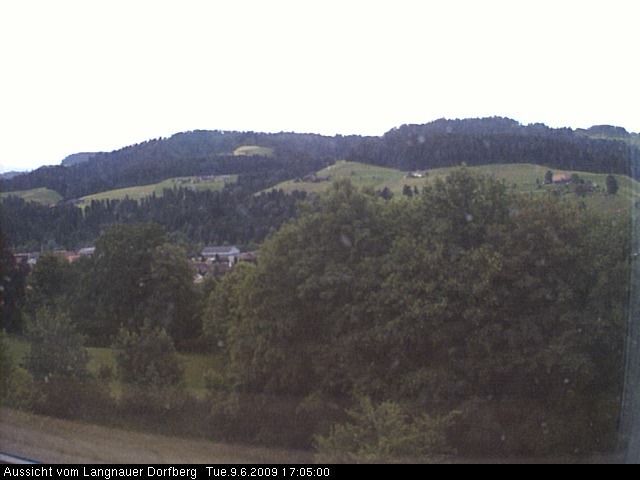 Webcam-Bild: Aussicht vom Dorfberg in Langnau 20090609-170500