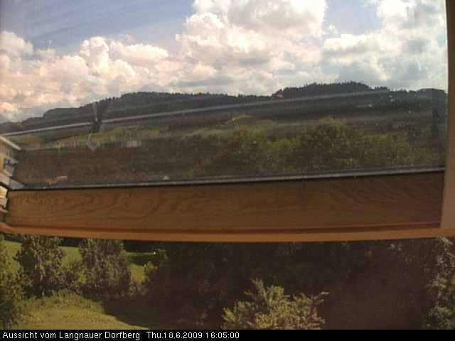 Webcam-Bild: Aussicht vom Dorfberg in Langnau 20090618-160500