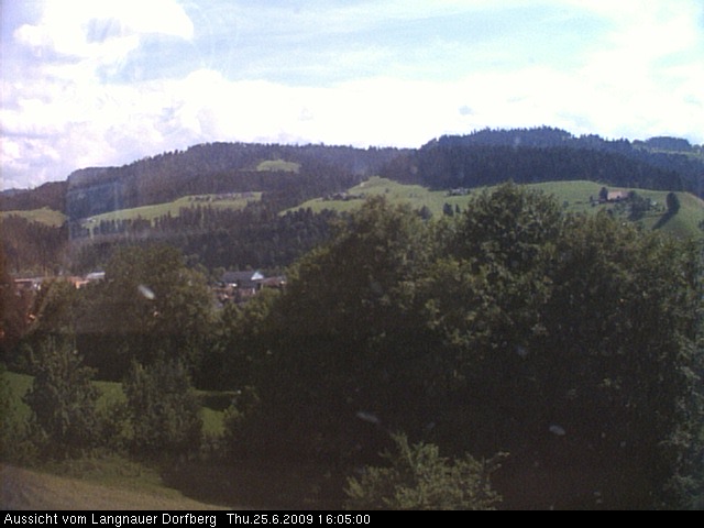 Webcam-Bild: Aussicht vom Dorfberg in Langnau 20090625-160500