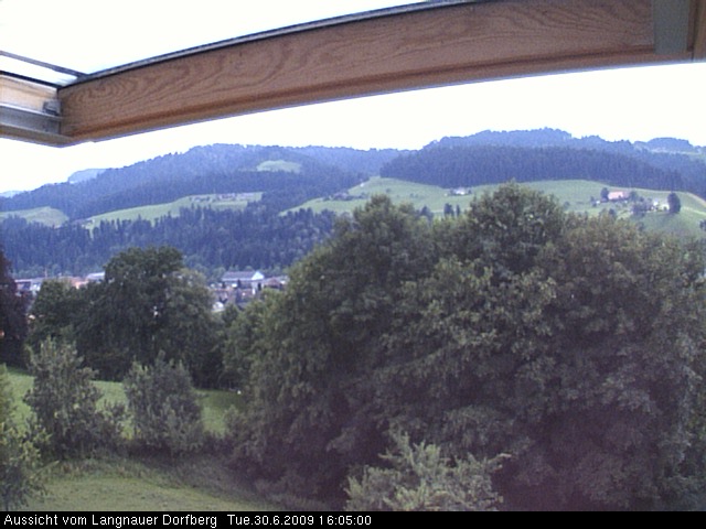 Webcam-Bild: Aussicht vom Dorfberg in Langnau 20090630-160500