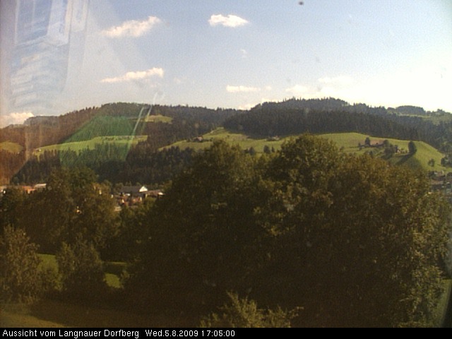 Webcam-Bild: Aussicht vom Dorfberg in Langnau 20090805-170500