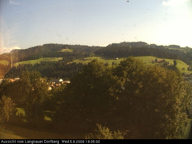 Webcam-Bild: Aussicht vom Dorfberg in Langnau 20090805-180500