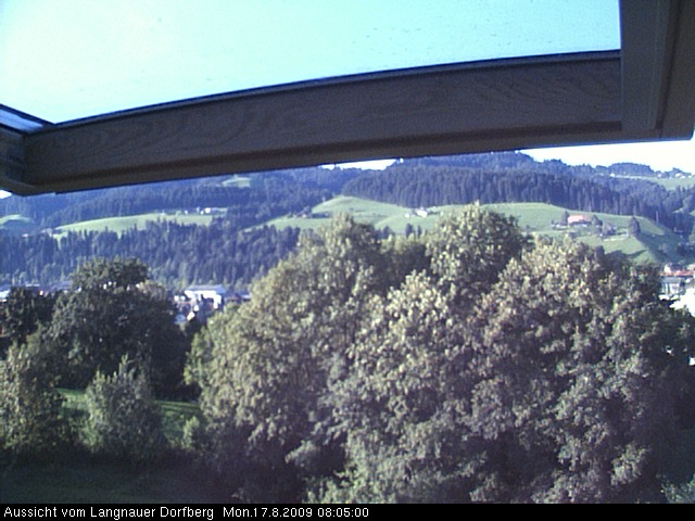 Webcam-Bild: Aussicht vom Dorfberg in Langnau 20090817-080500
