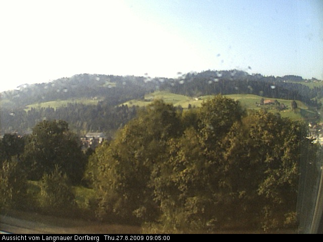 Webcam-Bild: Aussicht vom Dorfberg in Langnau 20090827-090500