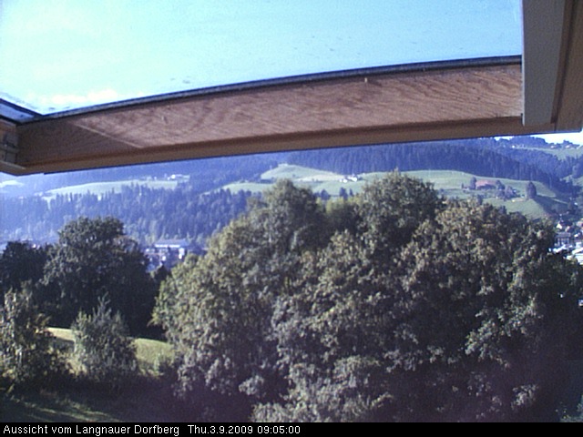Webcam-Bild: Aussicht vom Dorfberg in Langnau 20090903-090500