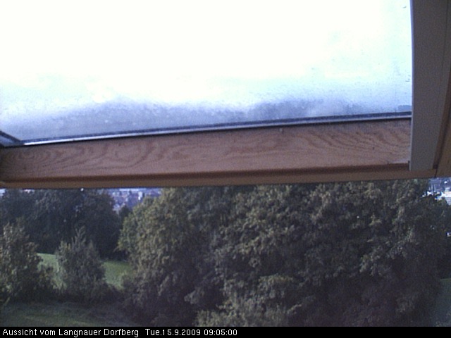 Webcam-Bild: Aussicht vom Dorfberg in Langnau 20090915-090500